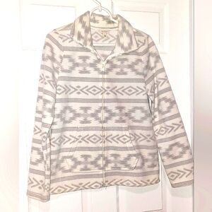 Sonoma pull over Aztec print top